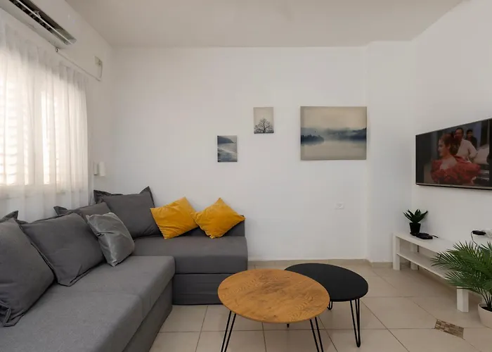 Tlv Port Perfect 1Bd Apartment With A Shelter
