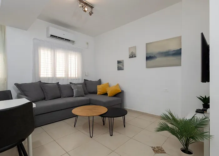 Tlv Port Perfect 1Bd Apartment With A Shelter